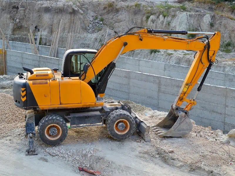 Uses of the wheeled excavator